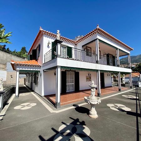 Classic Tranquil Madeiran 4-Bedroom Villa Funchal エクステリア 写真