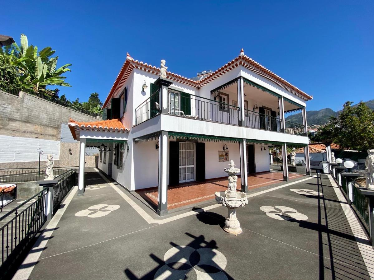 Classic Tranquil Madeiran 4-Bedroom Villa Funchal エクステリア 写真