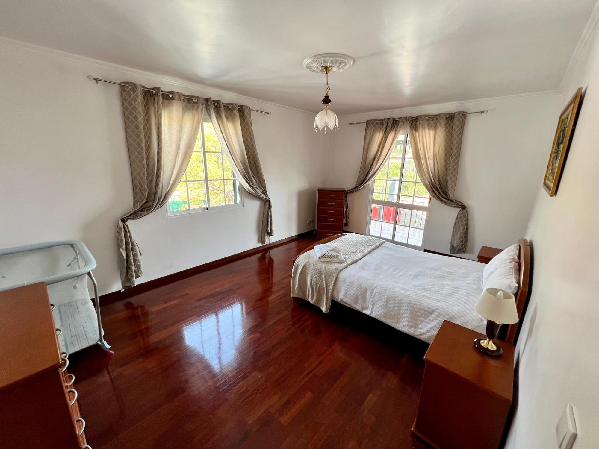 Classic Tranquil Madeiran 4-Bedroom Villa Funchal エクステリア 写真