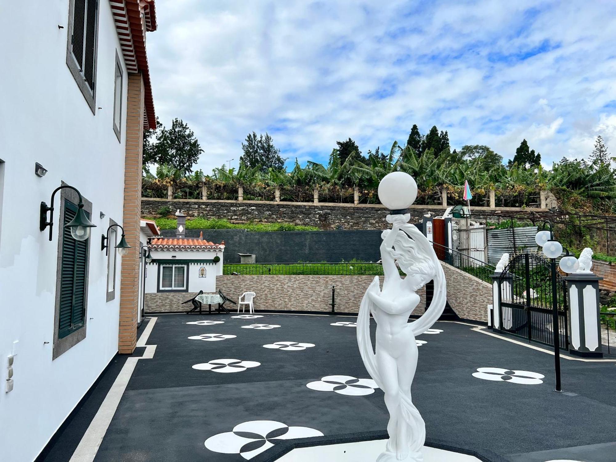 Classic Tranquil Madeiran 4-Bedroom Villa Funchal エクステリア 写真